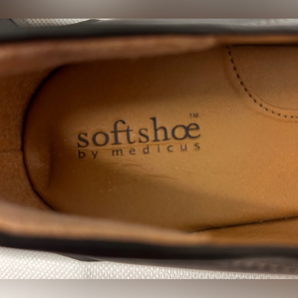 Soft Shoe by Medicus: women’s black leather close toe shoe, size 10 - Picture 4 of 11